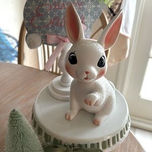 Kitschy rabbit Easter decor